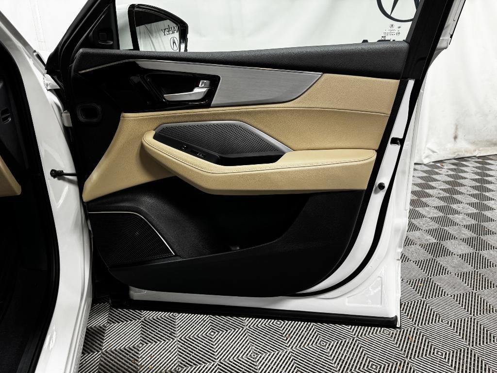 used 2025 Acura MDX car, priced at $45,991