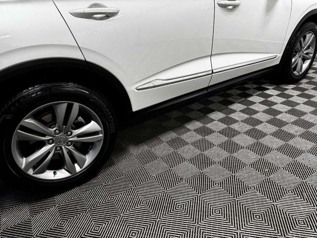 used 2025 Acura MDX car, priced at $45,991