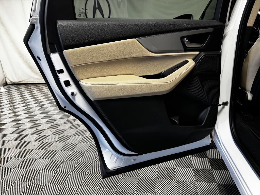 used 2025 Acura MDX car, priced at $45,991