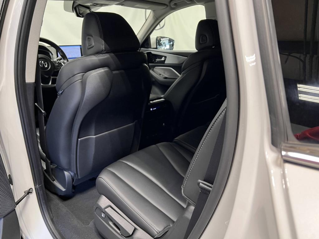 used 2023 Acura MDX car, priced at $42,791