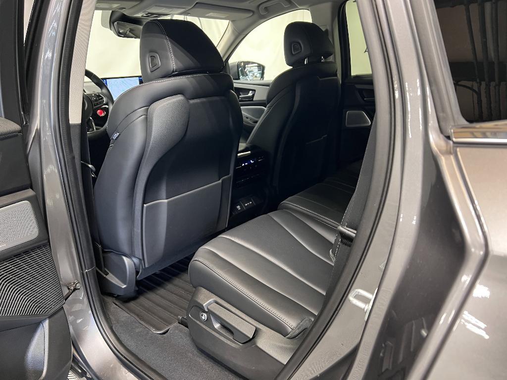 used 2025 Acura MDX car, priced at $54,791
