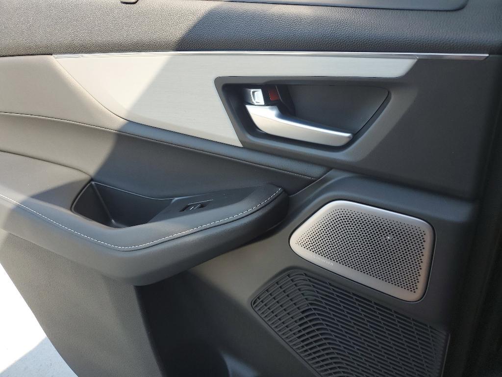 new 2025 Acura MDX car, priced at $60,750