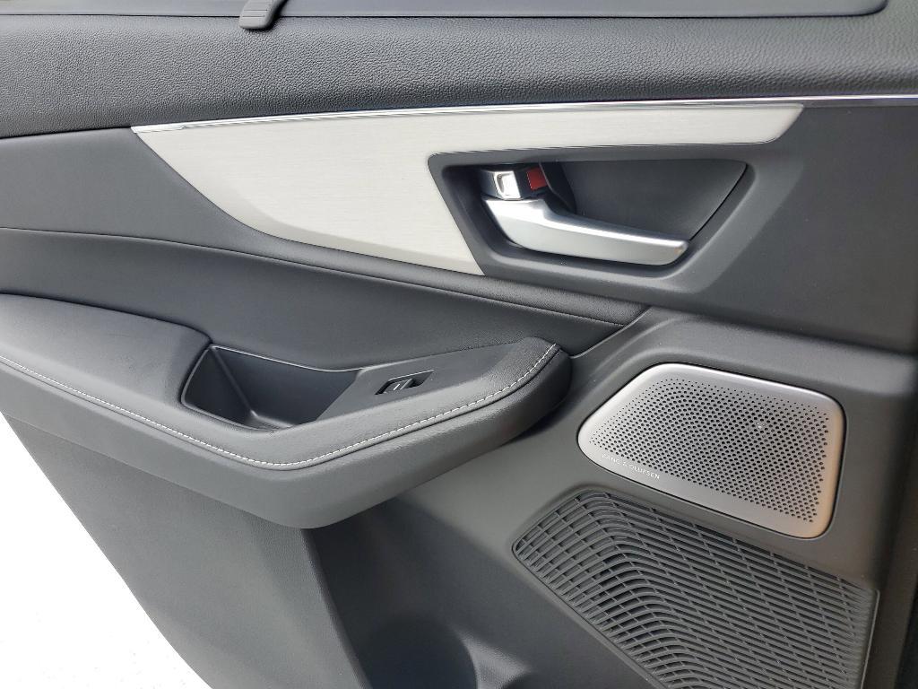 new 2025 Acura MDX car, priced at $58,550