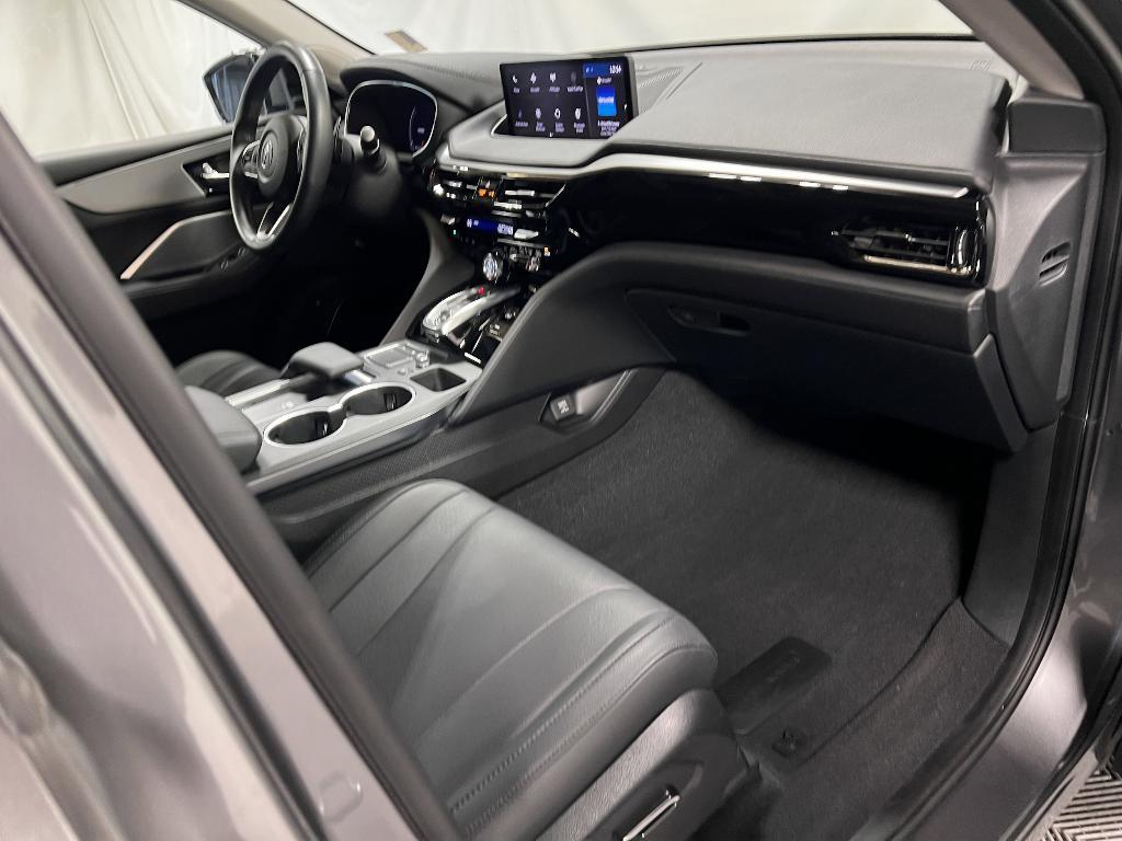 used 2024 Acura MDX car, priced at $44,391