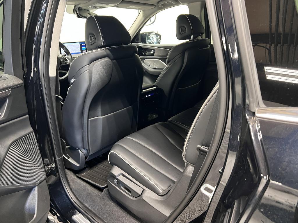 used 2024 Acura MDX car, priced at $57,491