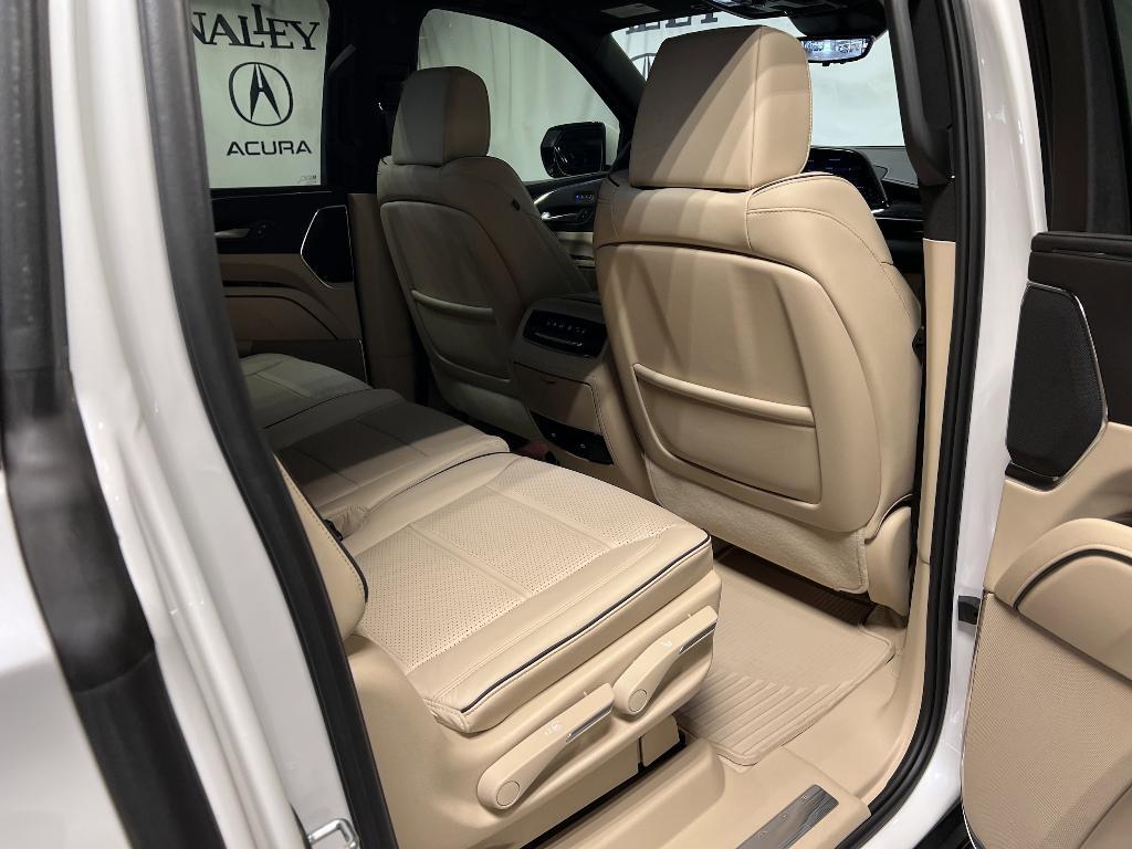 used 2024 Cadillac Escalade ESV car, priced at $89,991