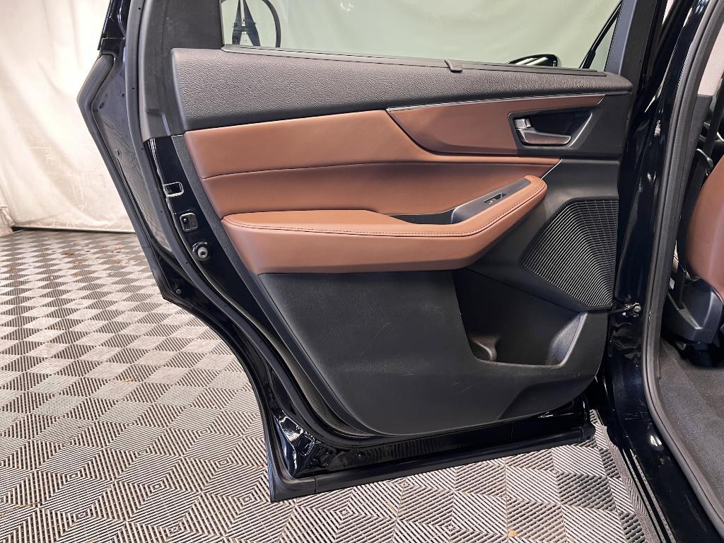 used 2023 Acura MDX car, priced at $41,491