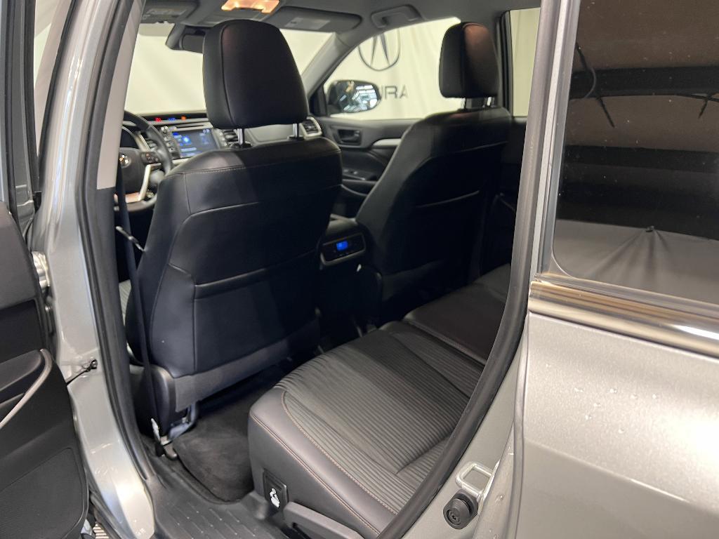 used 2019 Toyota Highlander car, priced at $25,791