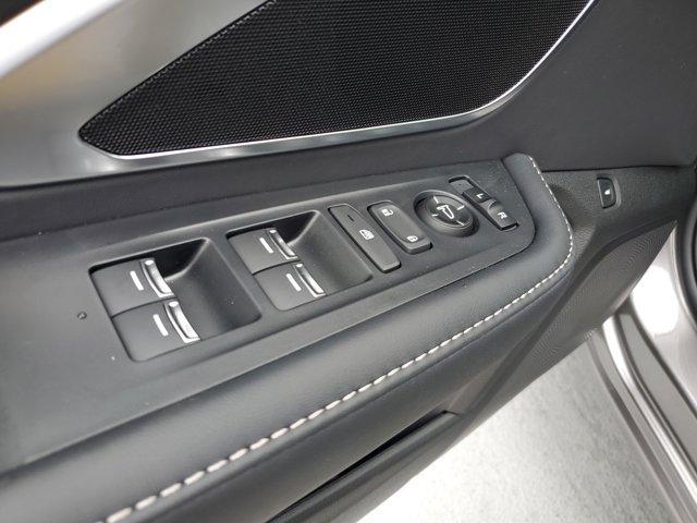 new 2025 Acura RDX car, priced at $46,650