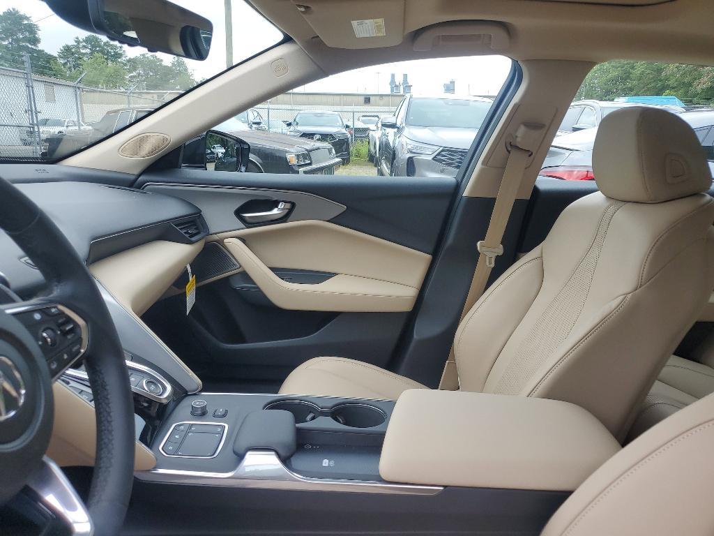 new 2025 Acura TLX car, priced at $47,195