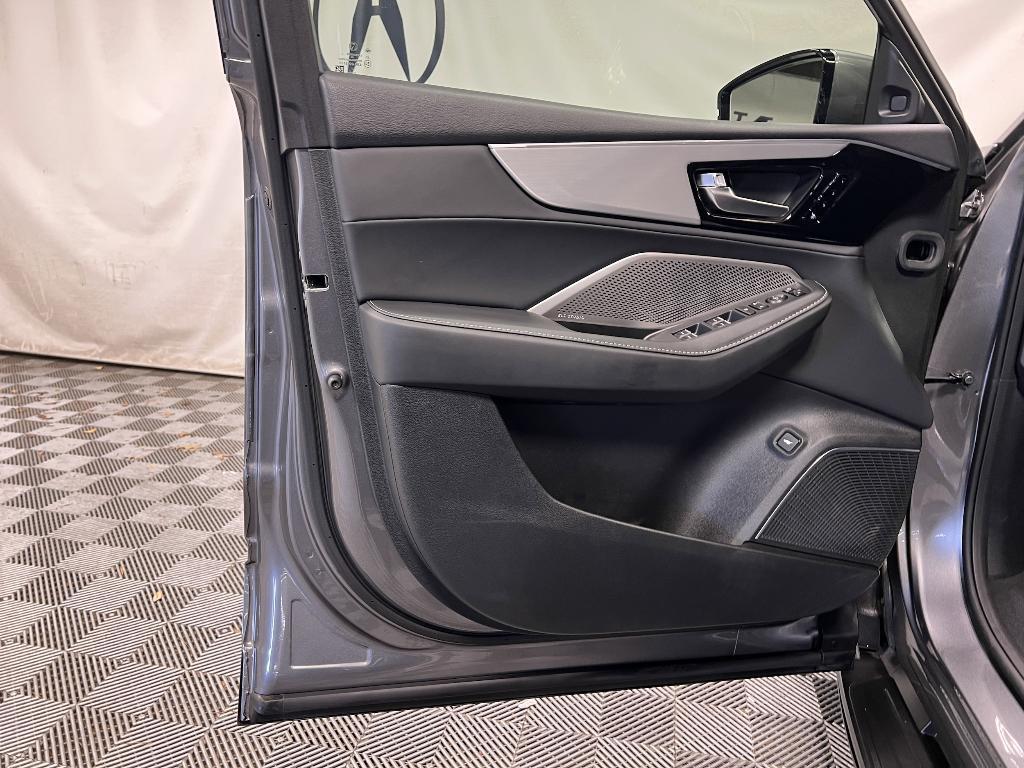 used 2023 Acura MDX car, priced at $44,591