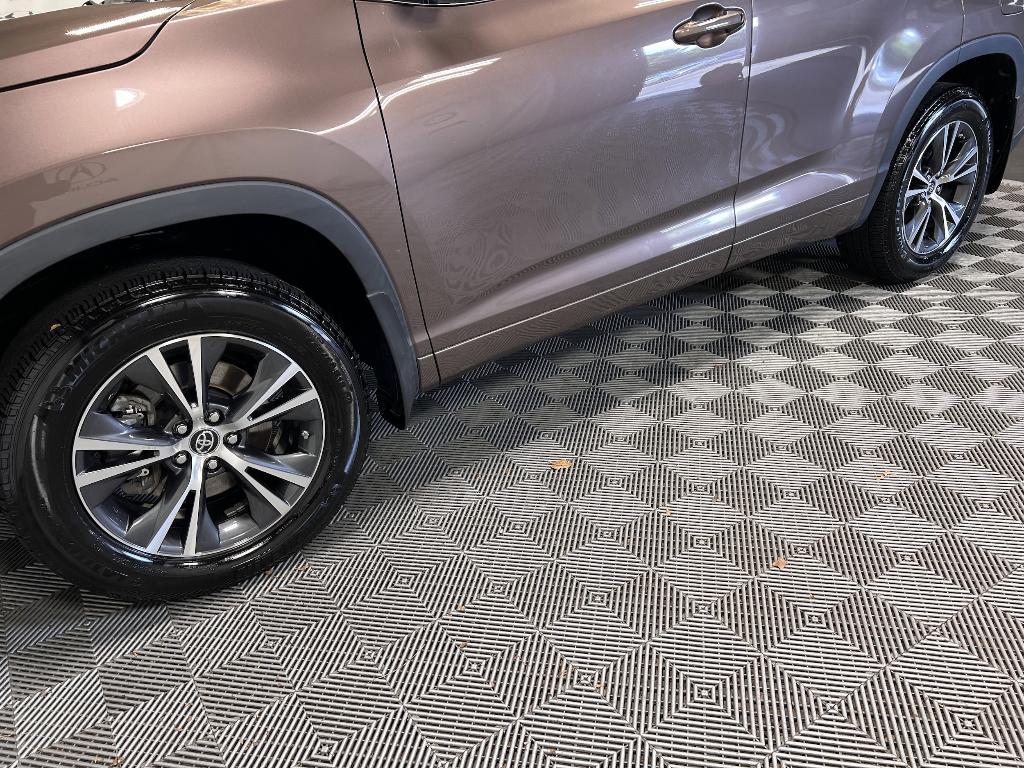 used 2017 Toyota Highlander car, priced at $19,791