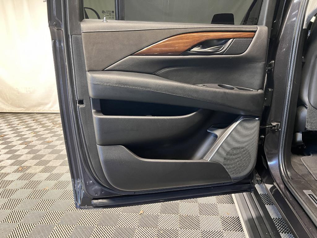 used 2018 Cadillac Escalade ESV car, priced at $29,991