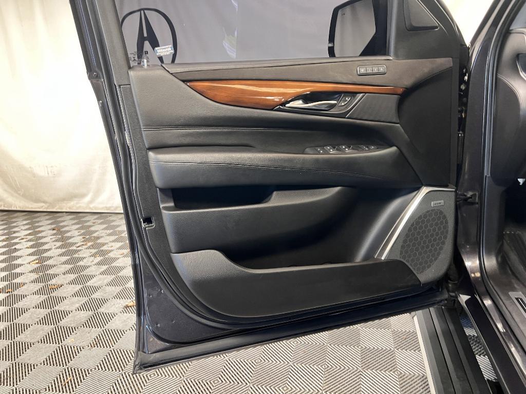 used 2018 Cadillac Escalade ESV car, priced at $29,991