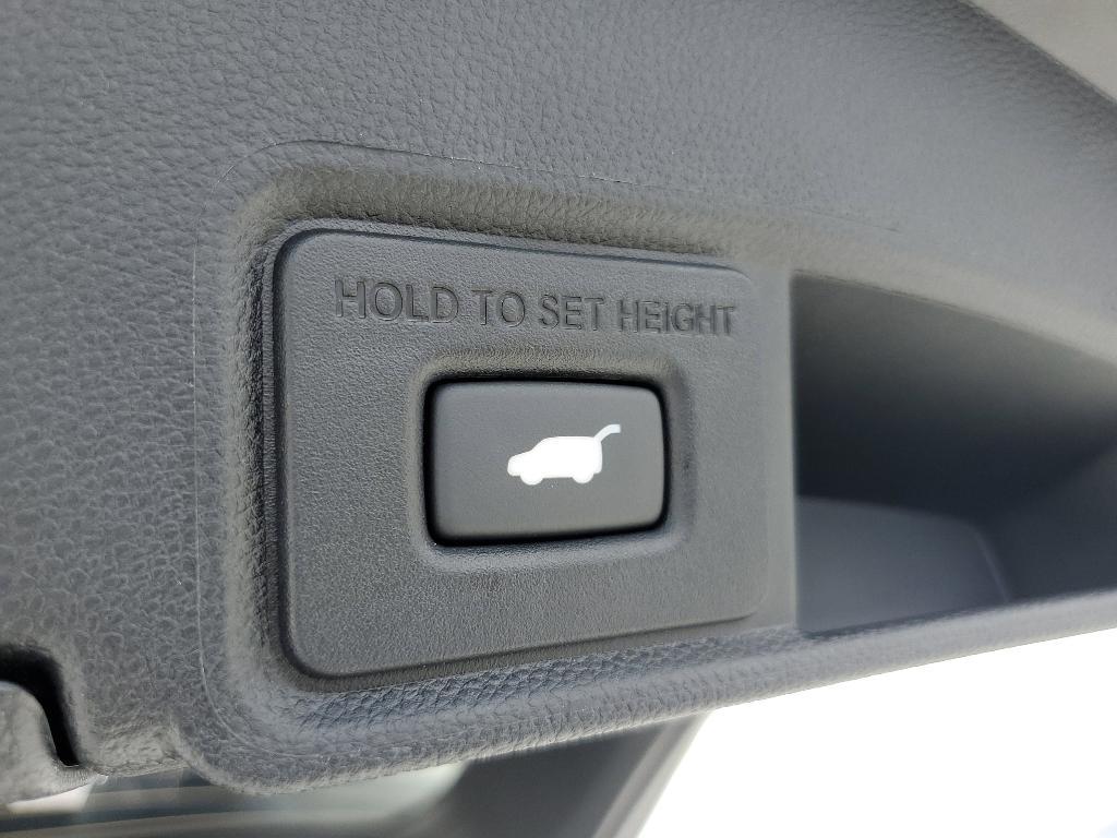 new 2025 Acura RDX car, priced at $46,650