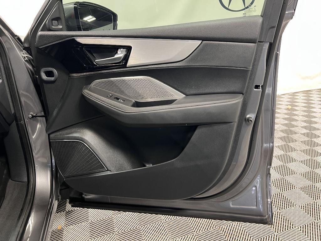 used 2024 Acura MDX car, priced at $46,391