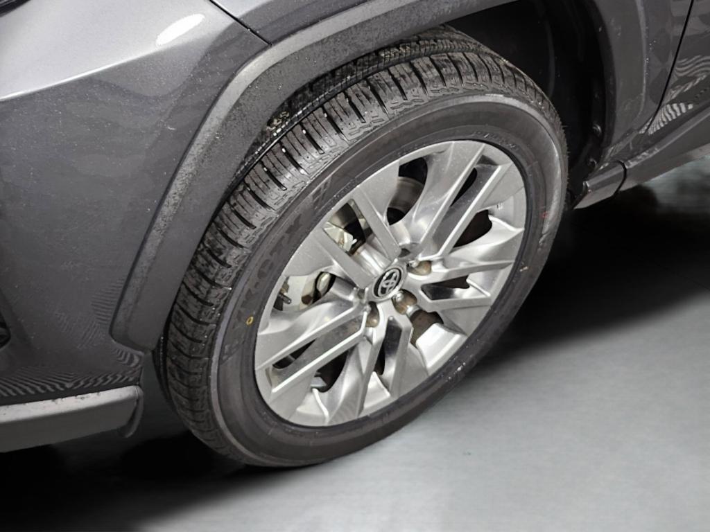 used 2020 Toyota RAV4 car, priced at $22,991