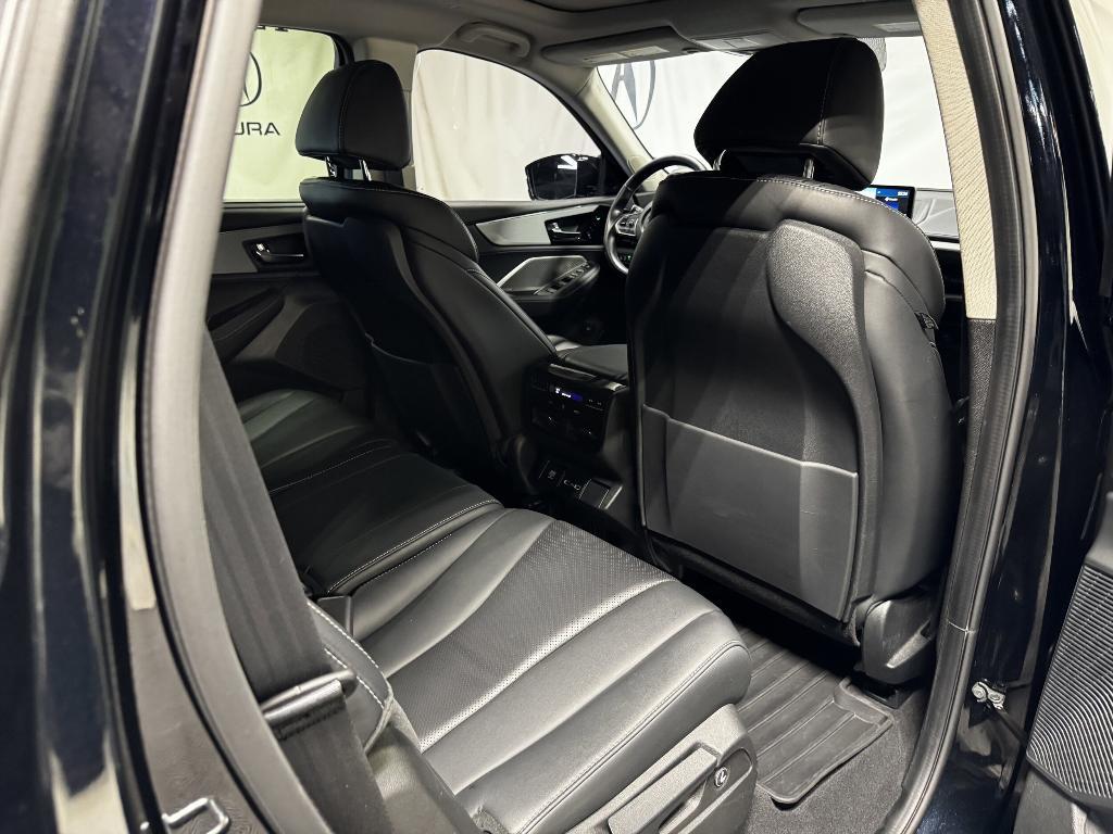 used 2023 Acura MDX car, priced at $40,991