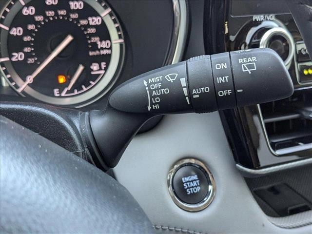 used 2022 Toyota Highlander car, priced at $41,132