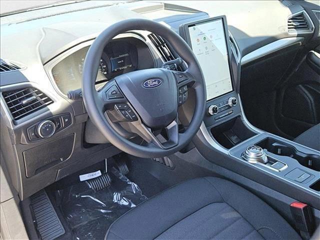 new 2024 Ford Edge car, priced at $32,418