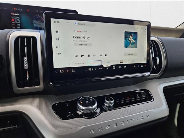 new 2025 Ford Expedition Max car, priced at $72,900