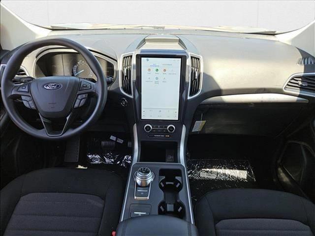 new 2024 Ford Edge car, priced at $32,402