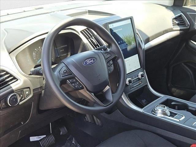 new 2024 Ford Edge car, priced at $32,402