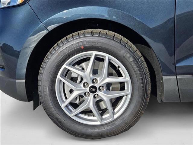 new 2024 Ford Edge car, priced at $32,318