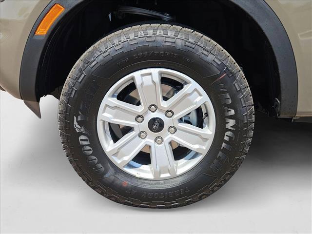 new 2025 Ford Ranger car, priced at $32,236