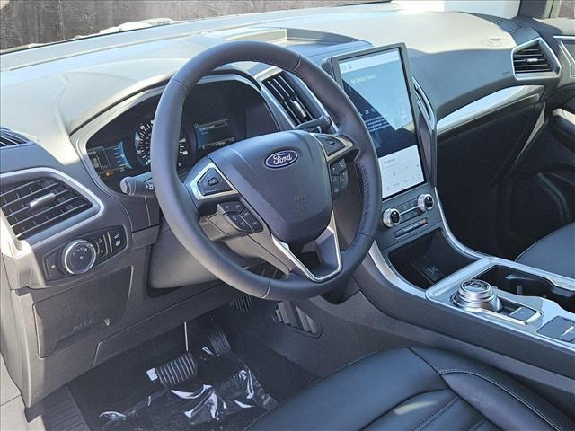 new 2024 Ford Edge car, priced at $39,416