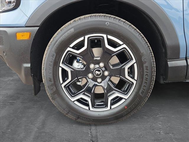 new 2025 Ford Bronco Sport car, priced at $35,912