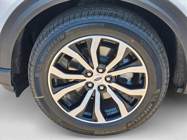 new 2025 Ford Explorer car, priced at $45,385