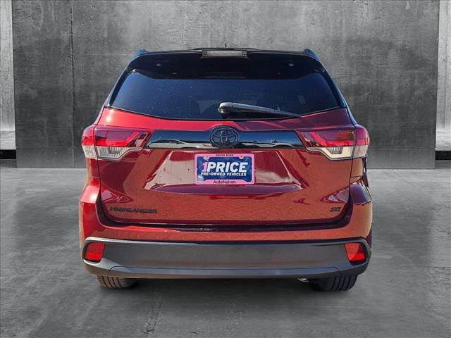 used 2019 Toyota Highlander car, priced at $27,900