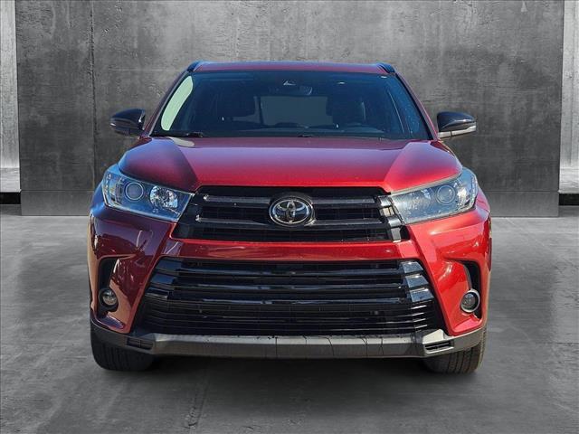 used 2019 Toyota Highlander car, priced at $27,900