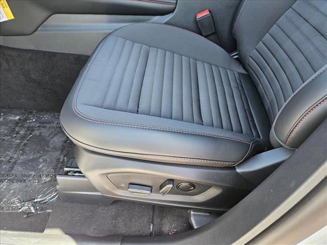 new 2025 Ford Explorer car, priced at $45,885