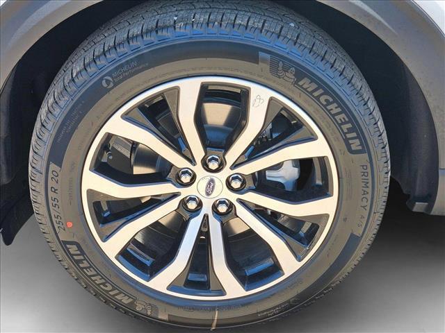 new 2025 Ford Explorer car, priced at $45,885