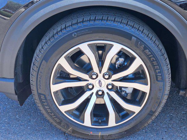 new 2025 Ford Explorer car, priced at $45,090