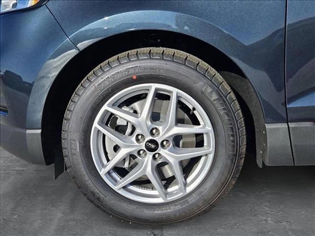 new 2024 Ford Edge car, priced at $36,400