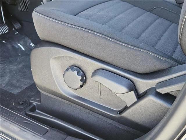 new 2024 Ford Edge car, priced at $36,400