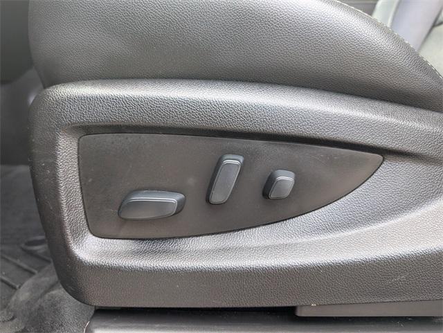 used 2020 GMC Yukon car, priced at $32,690