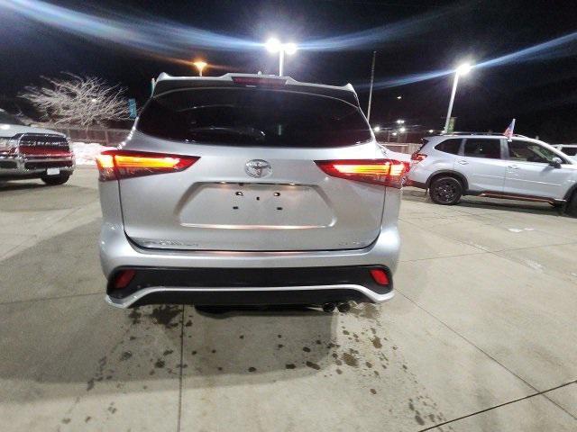 used 2023 Toyota Highlander car, priced at $44,543