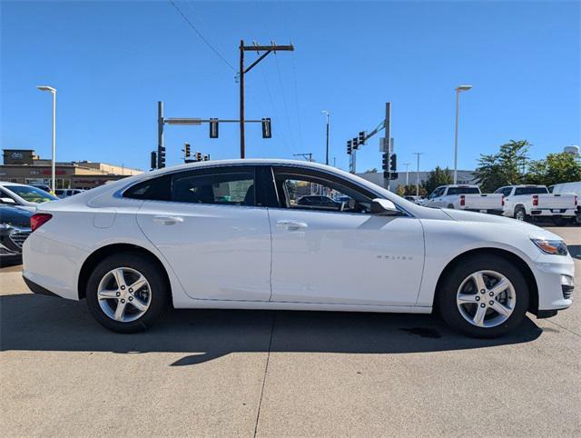 new 2025 Chevrolet Malibu car, priced at $27,245