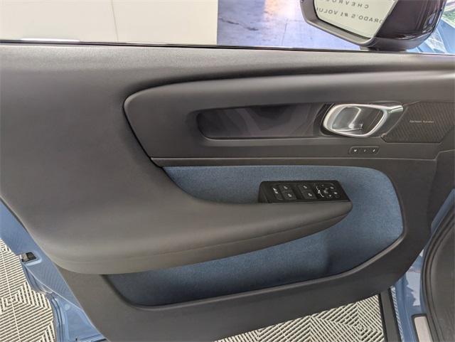 used 2022 Volvo C40 Recharge Pure Electric car, priced at $31,690