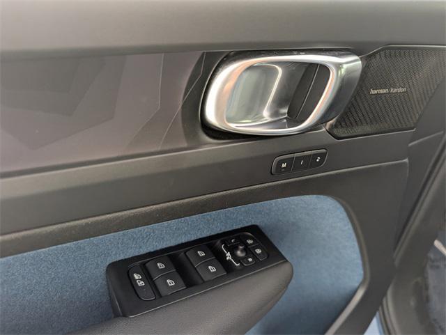used 2022 Volvo C40 Recharge Pure Electric car, priced at $31,690