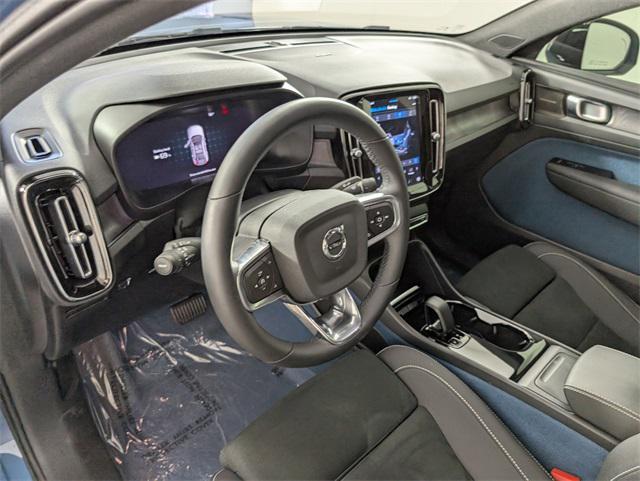 used 2022 Volvo C40 Recharge Pure Electric car, priced at $31,690