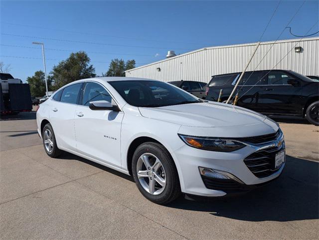 new 2025 Chevrolet Malibu car, priced at $27,245