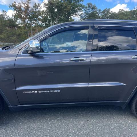 used 2016 Jeep Grand Cherokee car, priced at $12,995