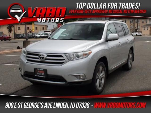 used 2011 Toyota Highlander car, priced at $7,395