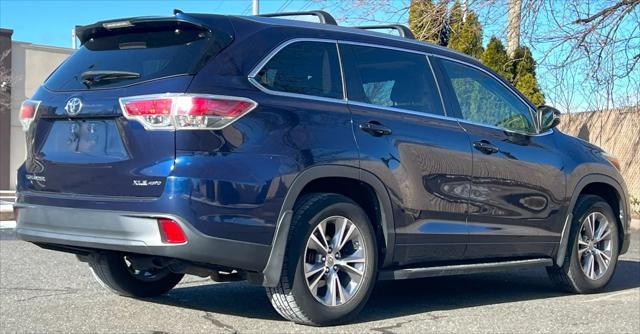 used 2015 Toyota Highlander car, priced at $15,995