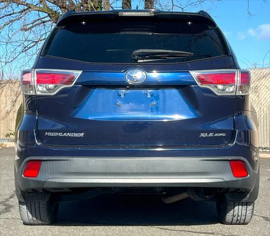 used 2015 Toyota Highlander car, priced at $15,995